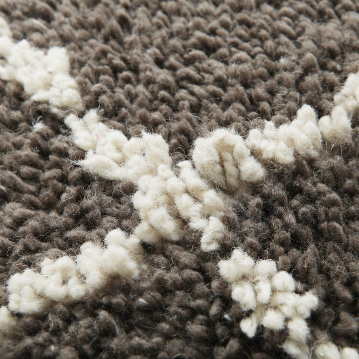 Diamond Lattice detail on a handmade Moroccan wool rug